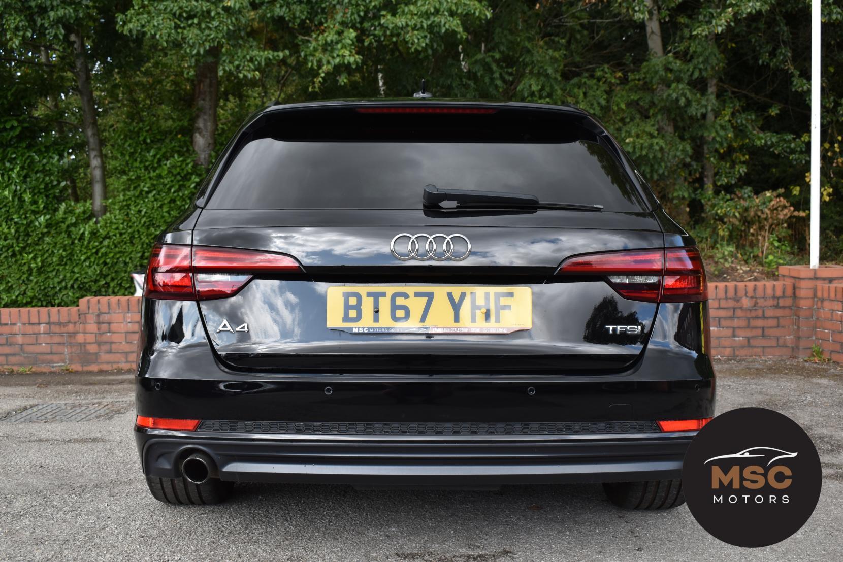 Audi A4 Avant view 16