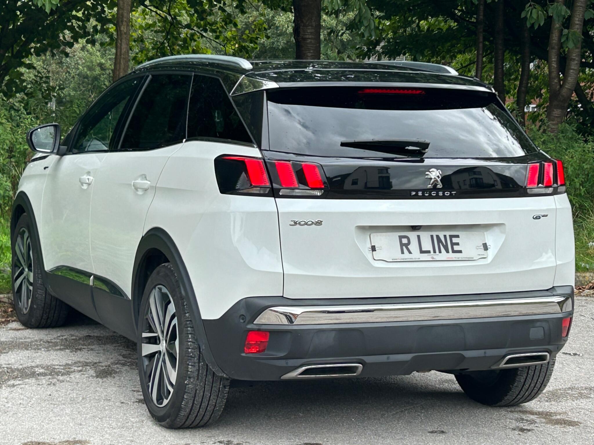 Peugeot 3008 view 9