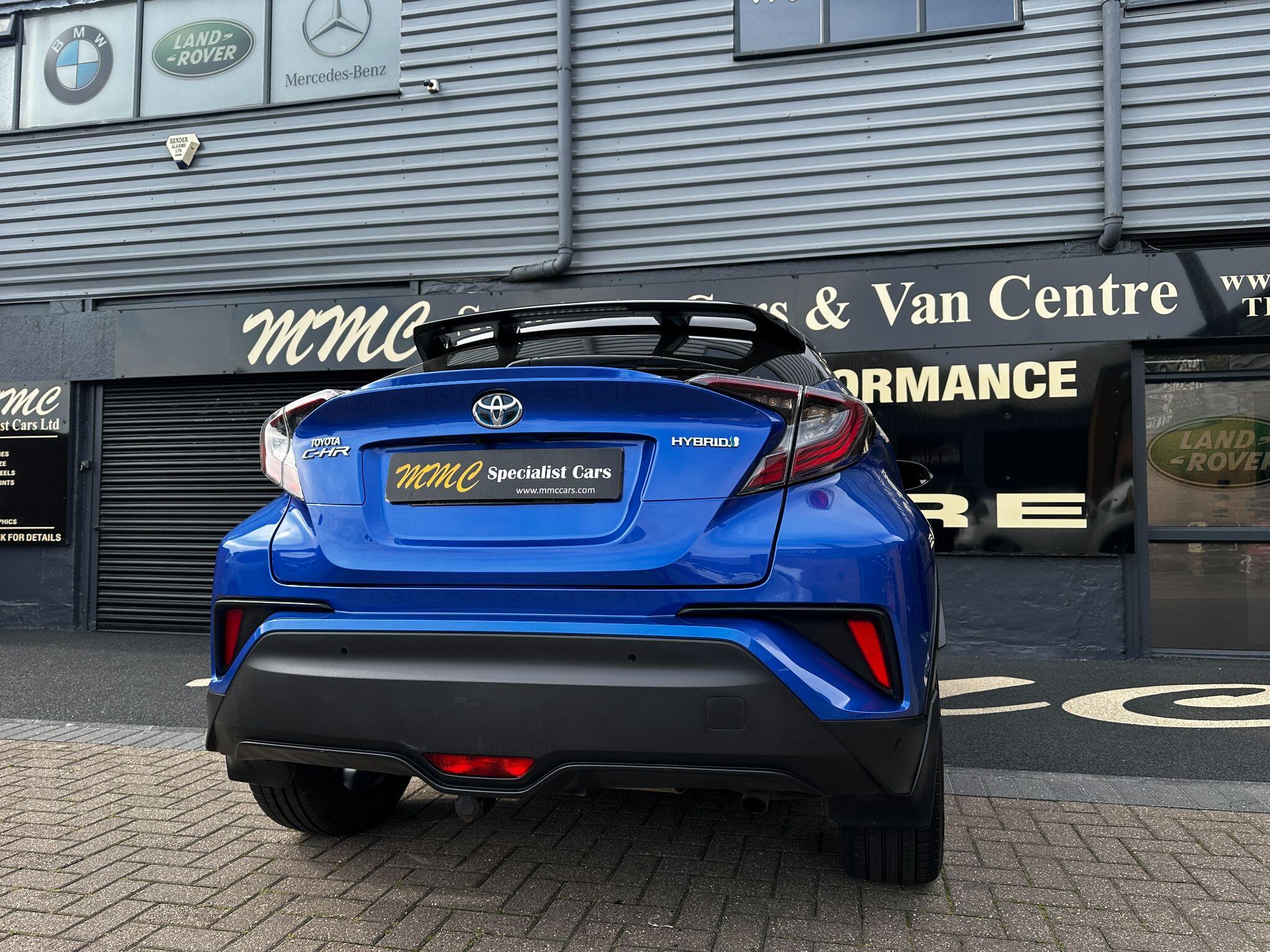 Toyota C-HR view 41