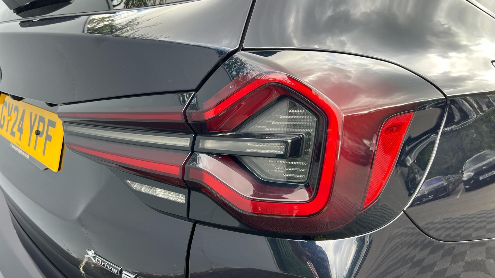 BMW X3 view 22