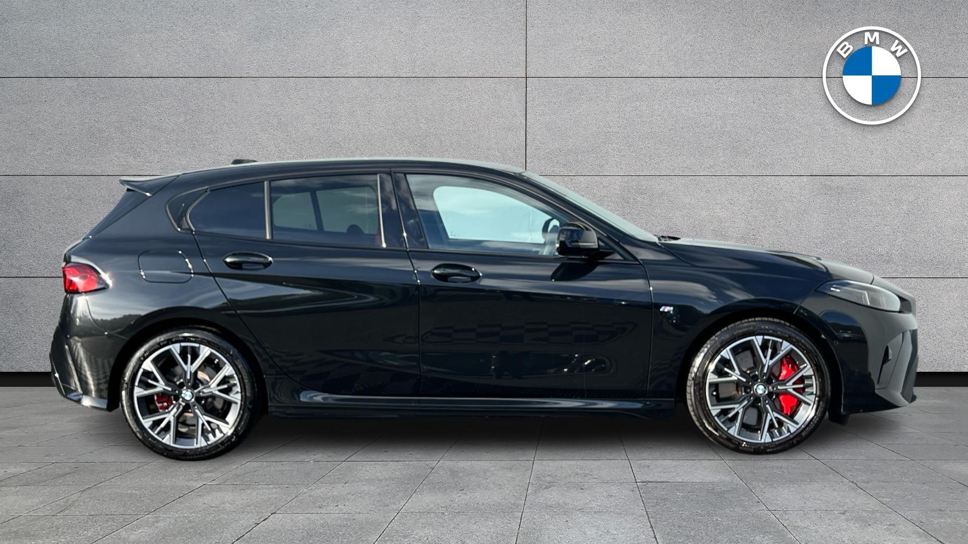 BMW 1 Series view 3
