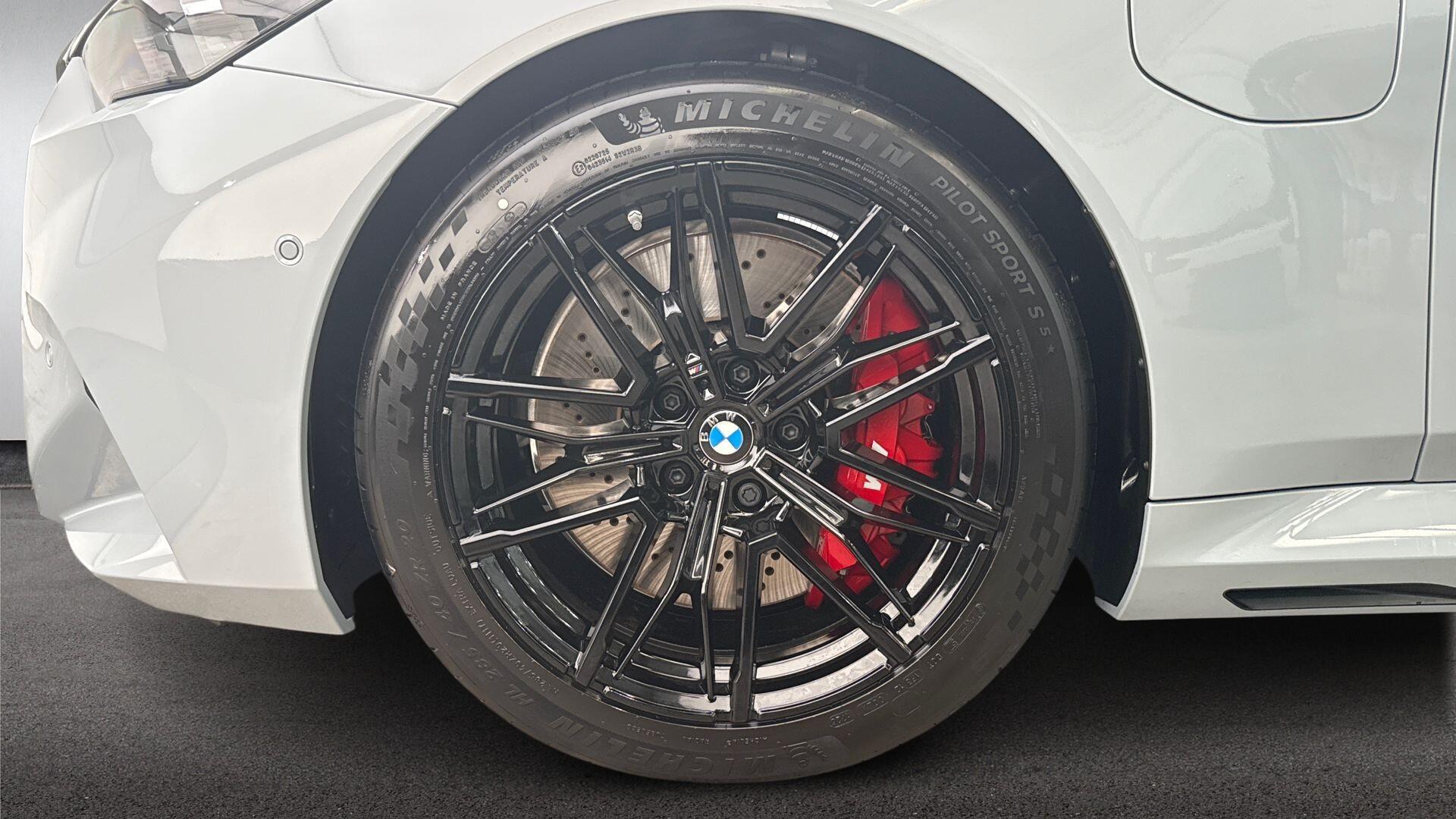 BMW M5 view 14