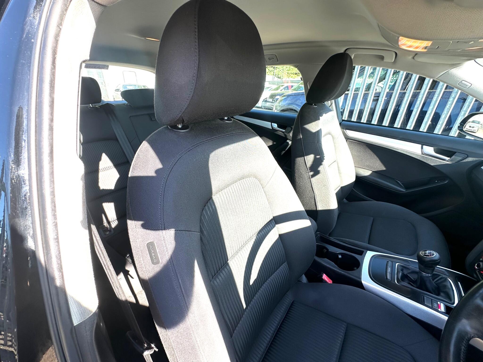 Audi A4 Avant view 13