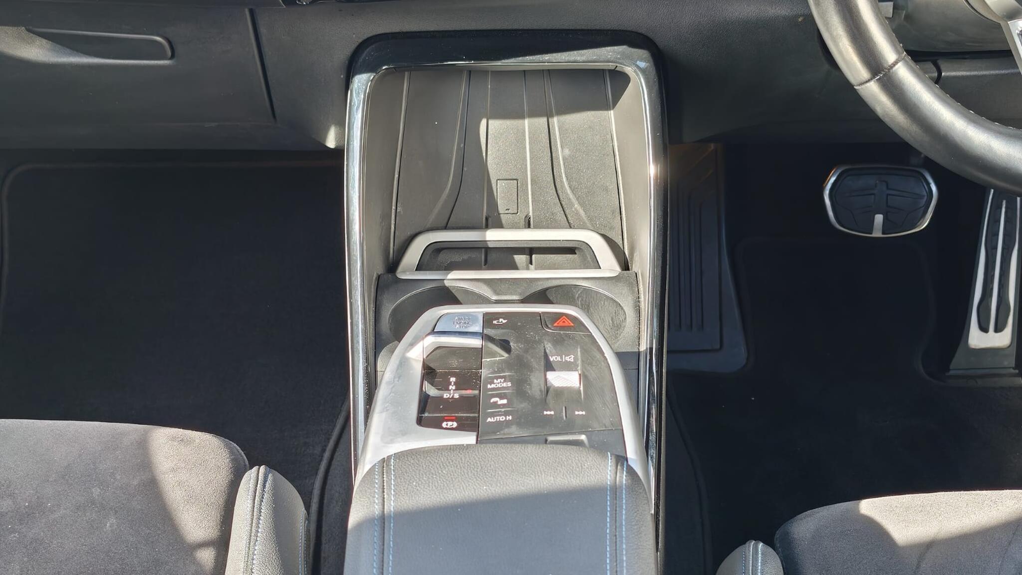 BMW 2 Series Active Tourer view 20