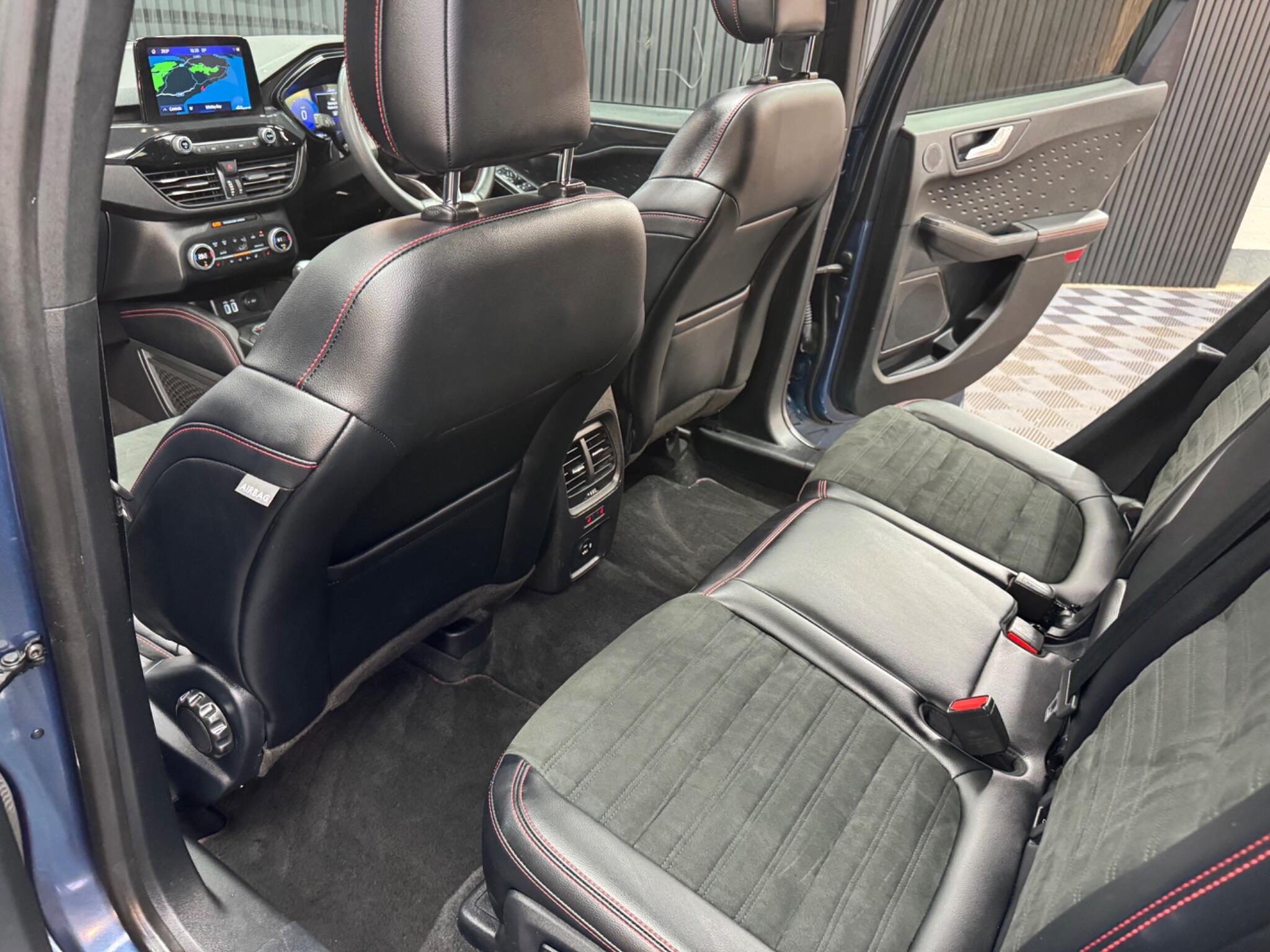 Ford Kuga view 49