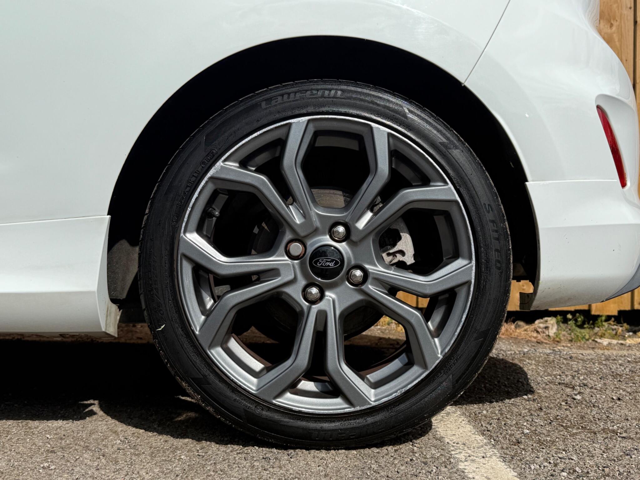 Ford Fiesta view 12