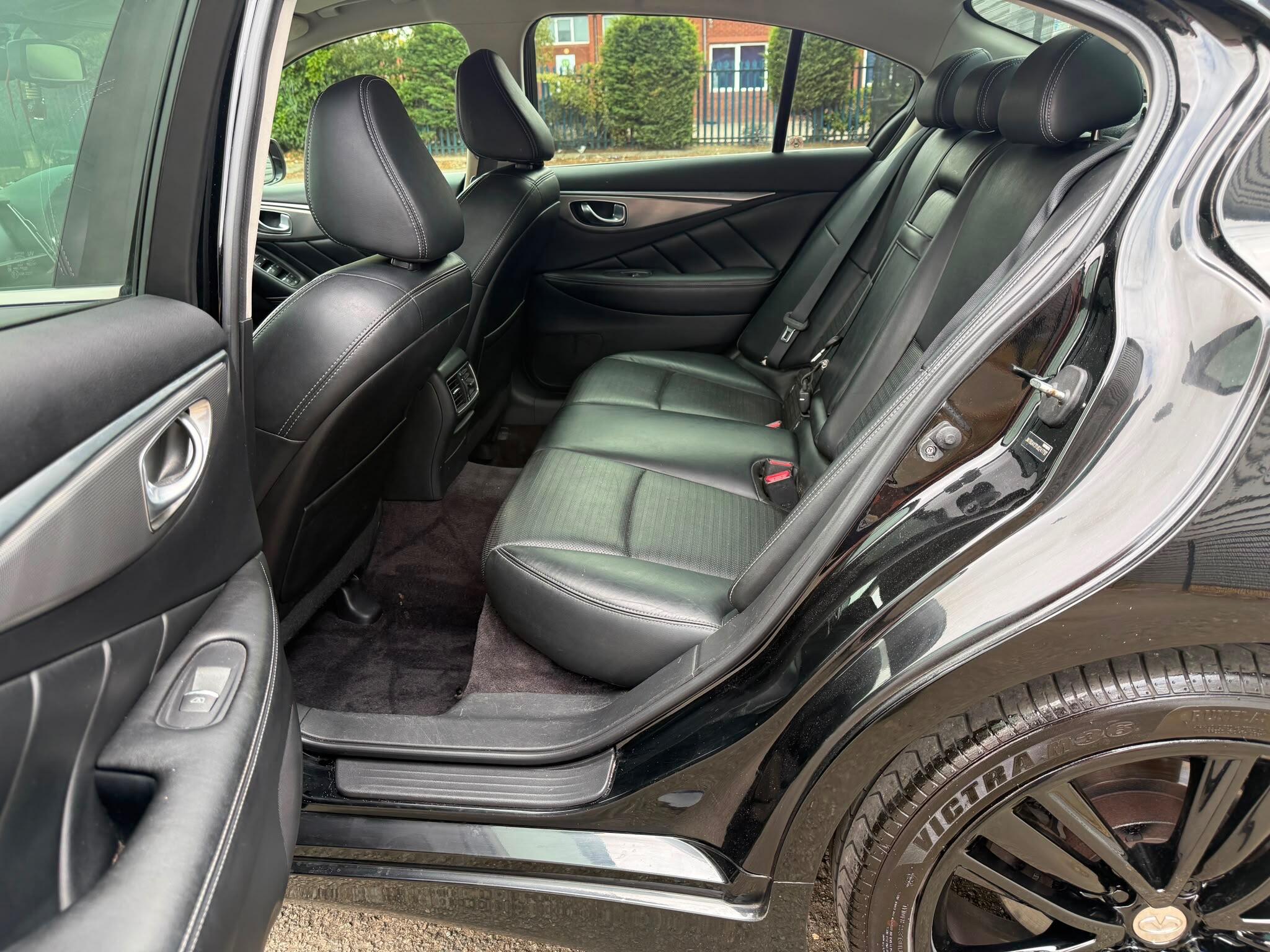 Infiniti Q50 view 18