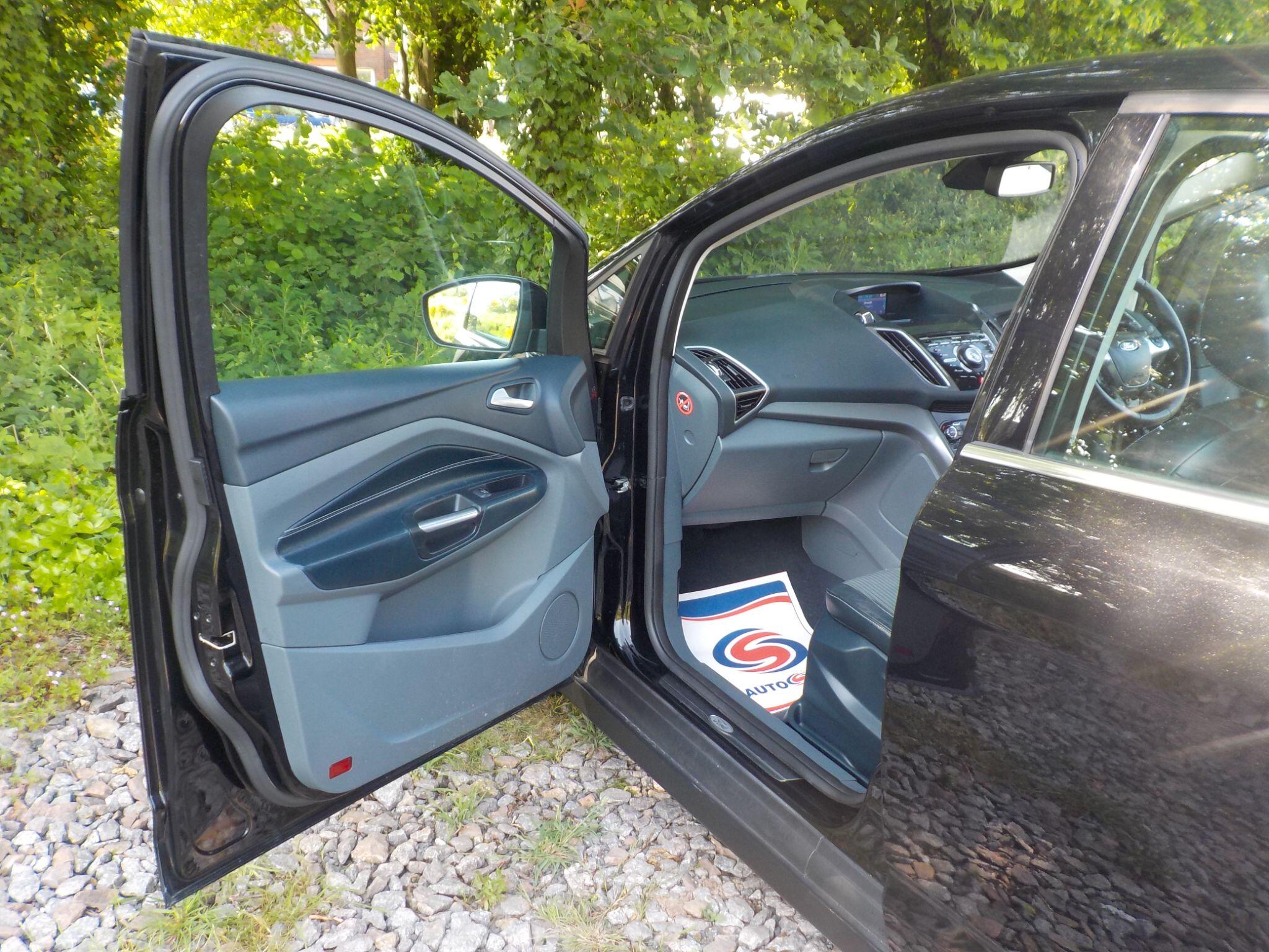 Ford C-Max 2.0 TDCi Titanium X Euro 5 5dr