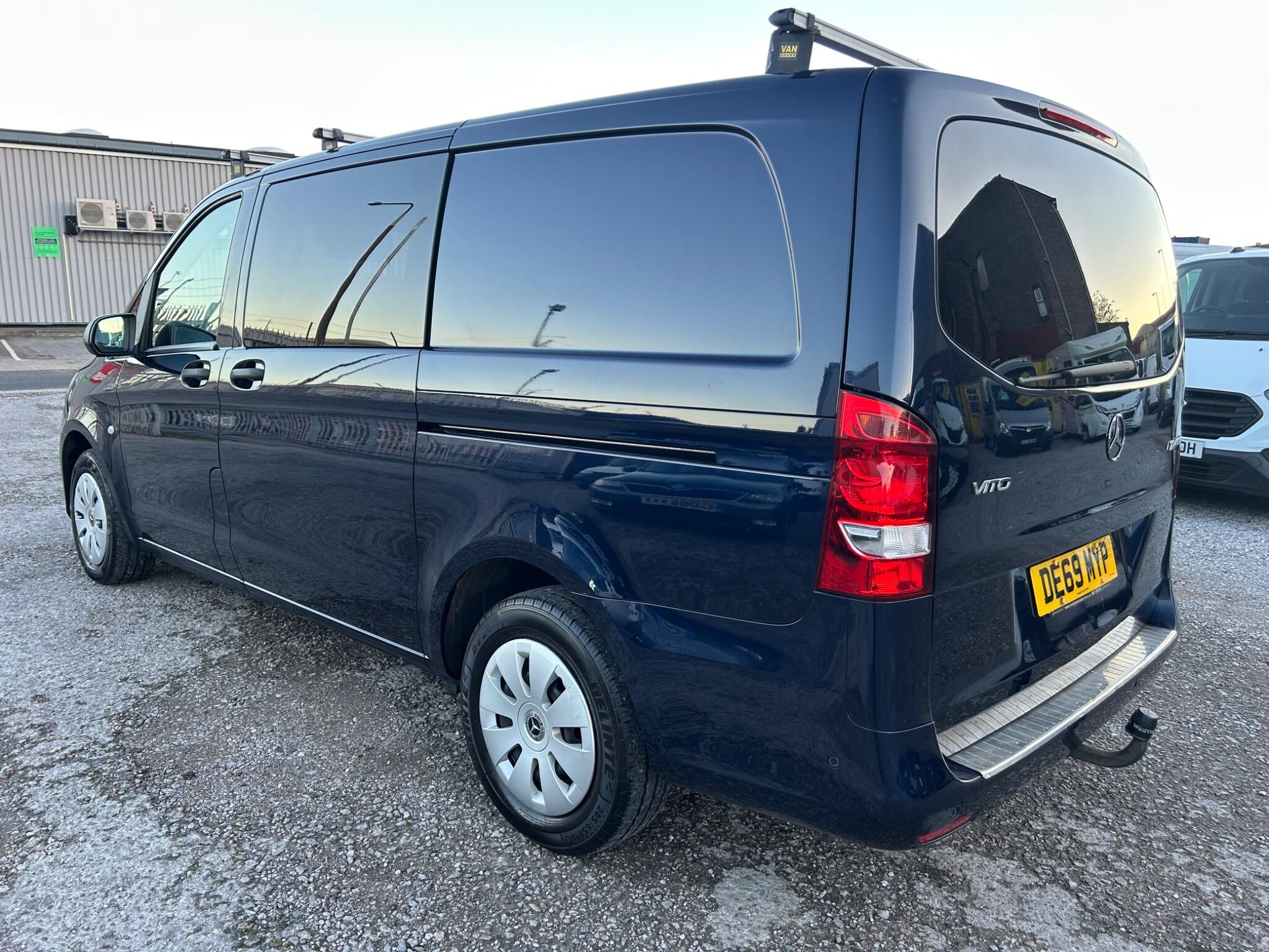 2019 Mercedes-Benz Vito 2.1 114 CDI Progressive Crew Van RWD L2 Euro 6 (s/s) 5dr (LWB) • 121,000 miles image 8