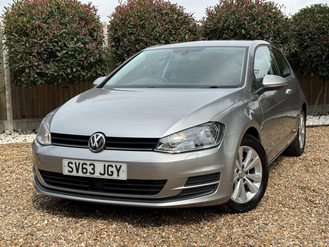 Volkswagen Golf view 5