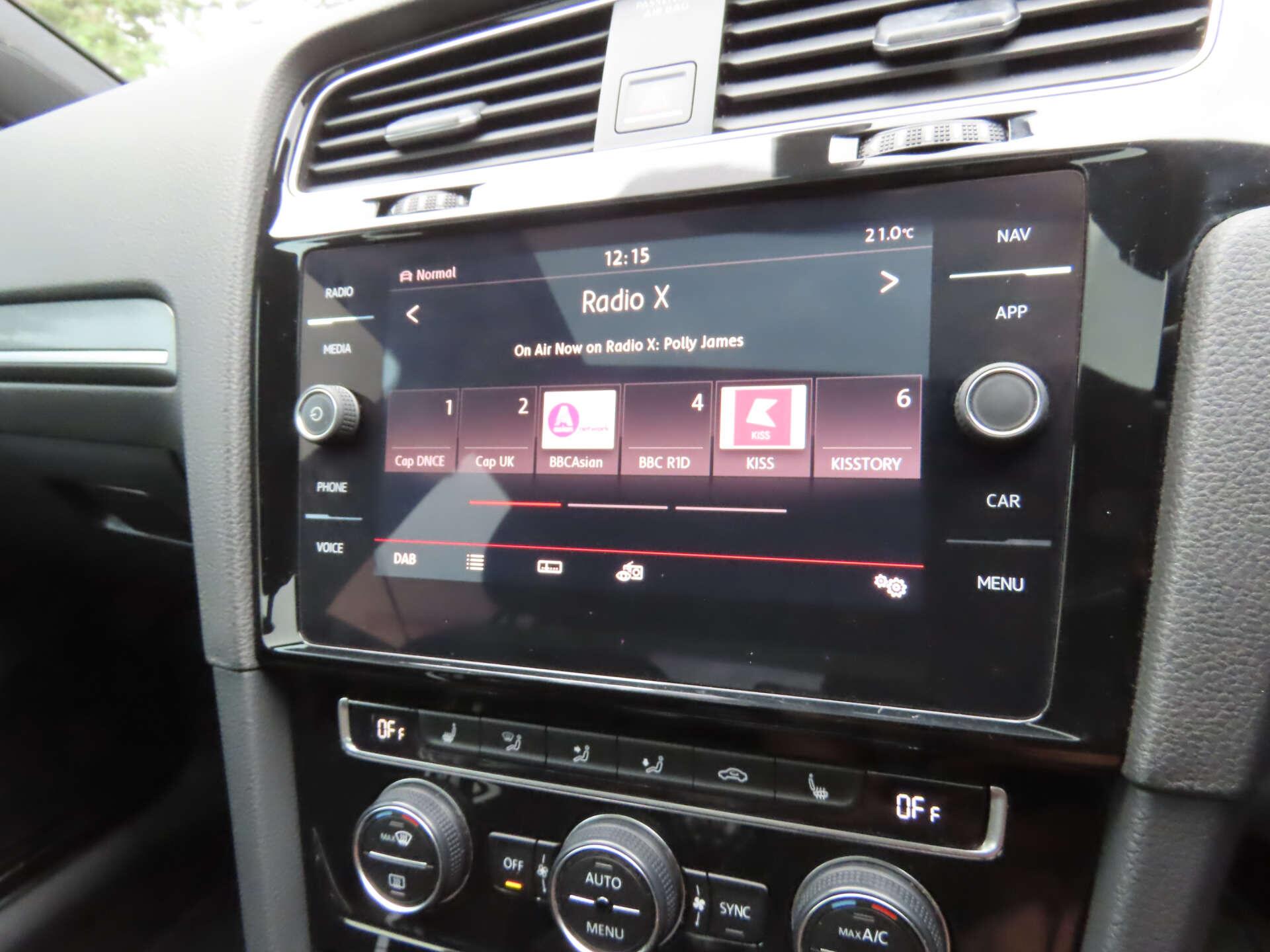 Volkswagen Golf view 12