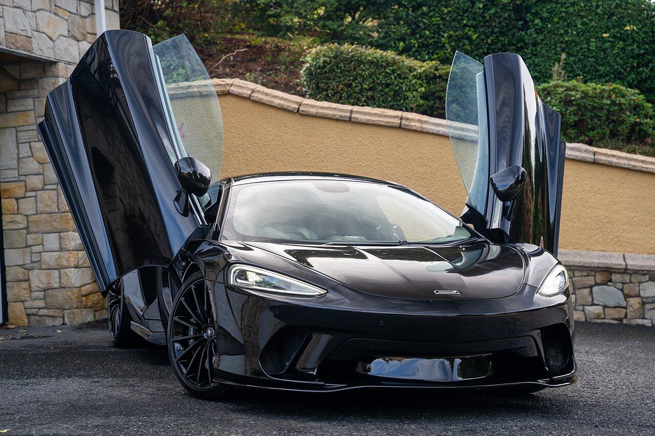 McLaren GT view 43