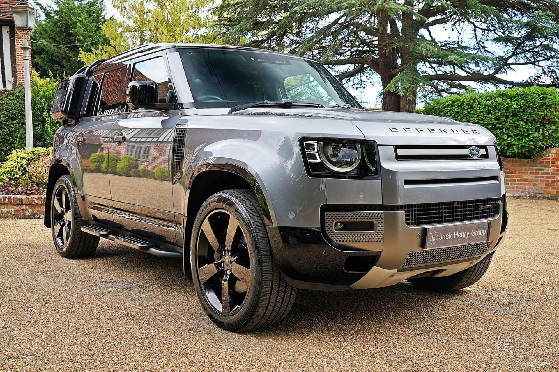Land Rover Defender view 10