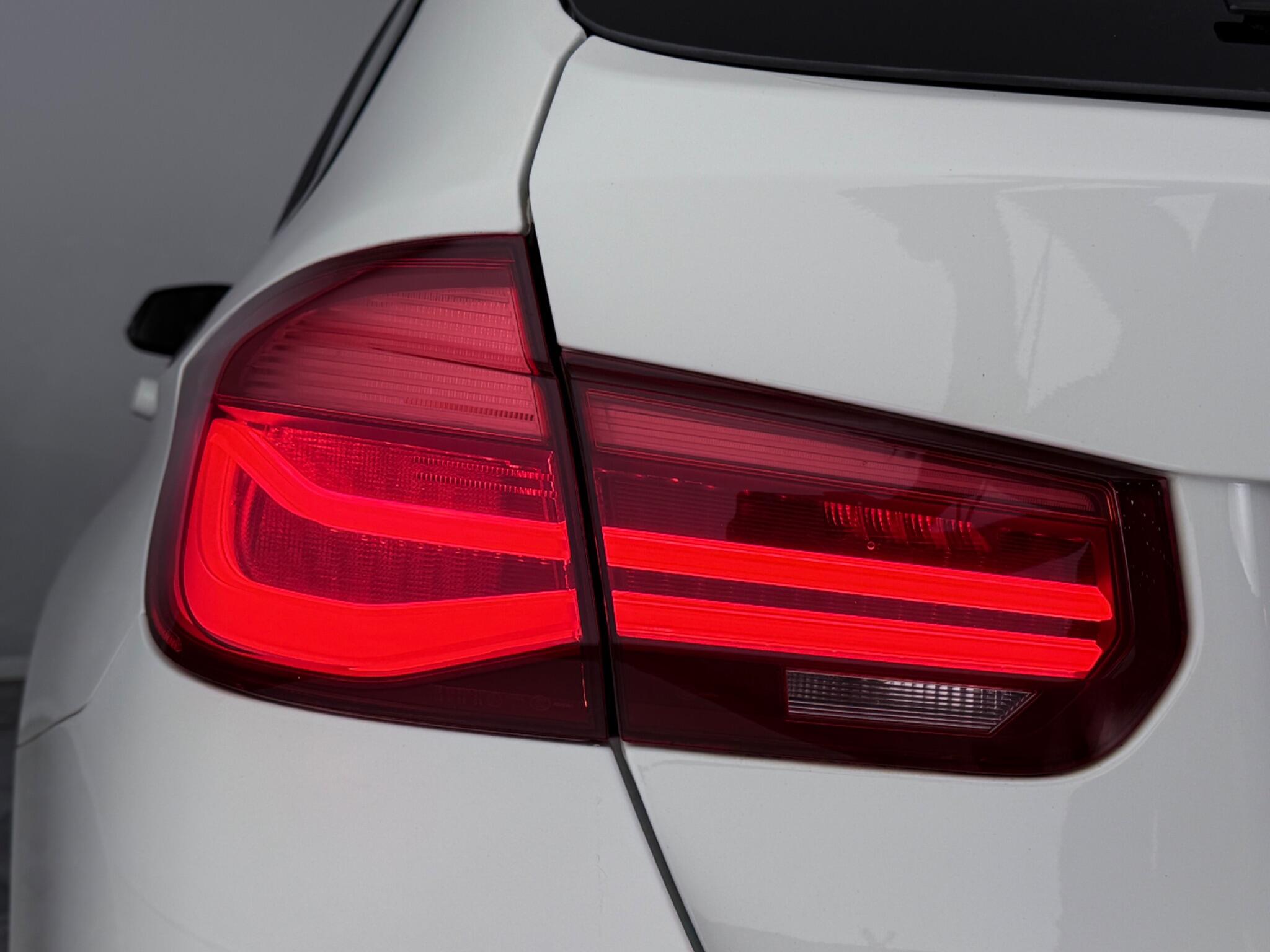 BMW 3 Series view 6
