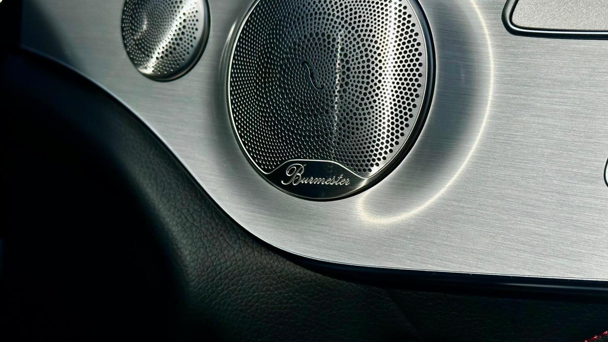 Mercedes-Benz C Class view 25