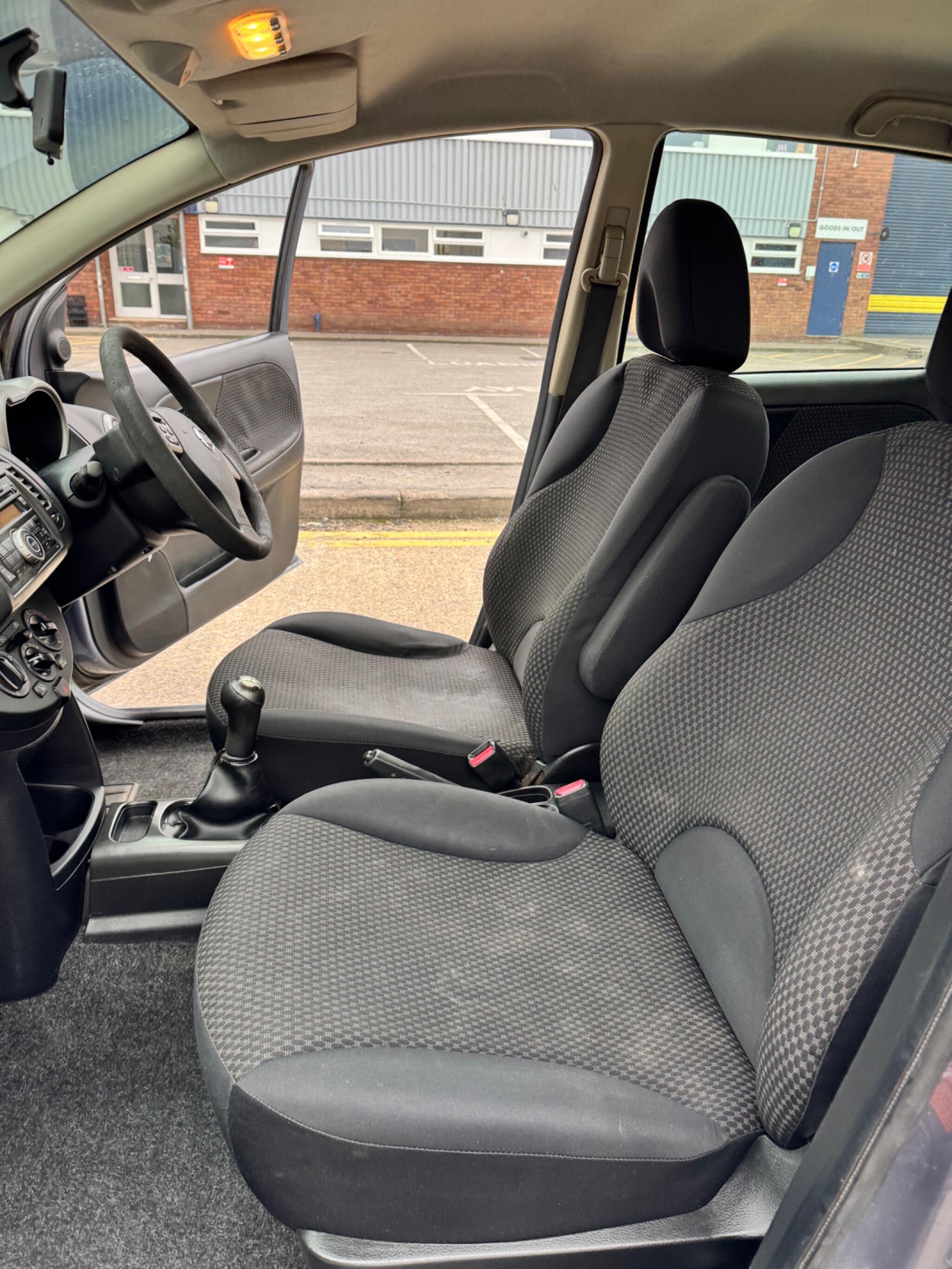 Nissan Note view 45