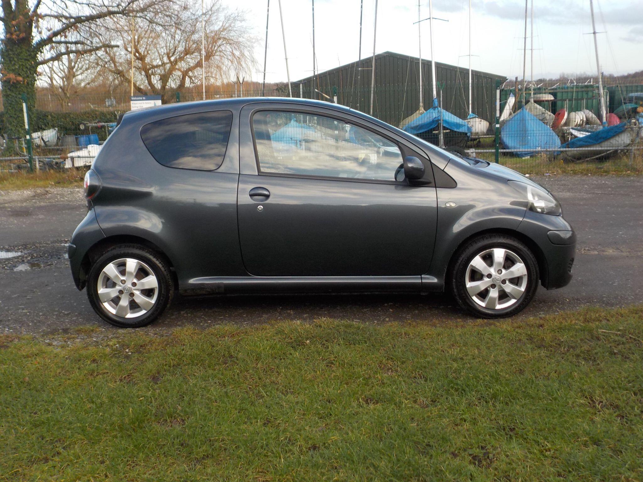 Toyota AYGO 1.0 VVT-i Go Euro 5 3dr