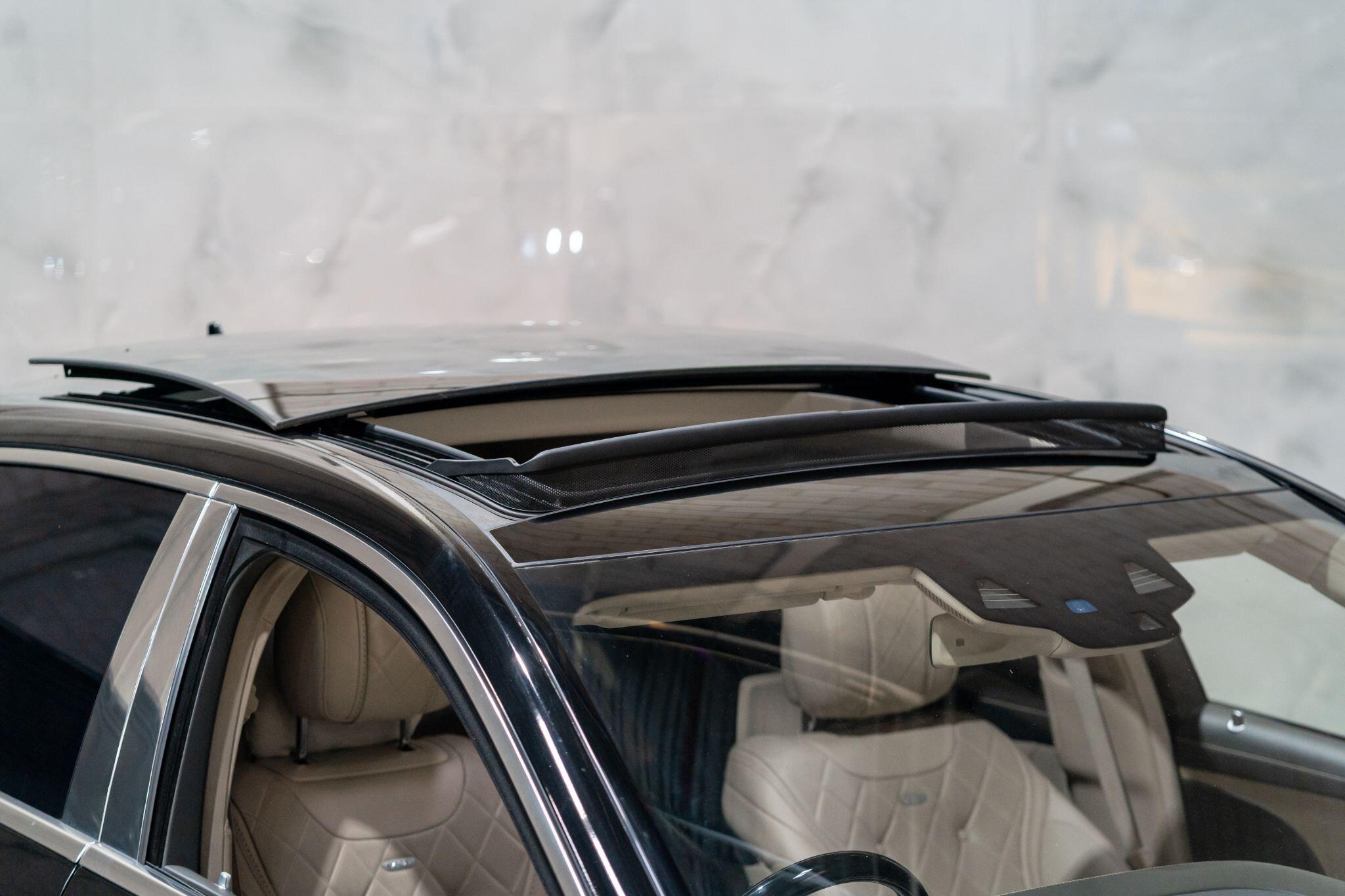 Mercedes-Benz S-Class view 50