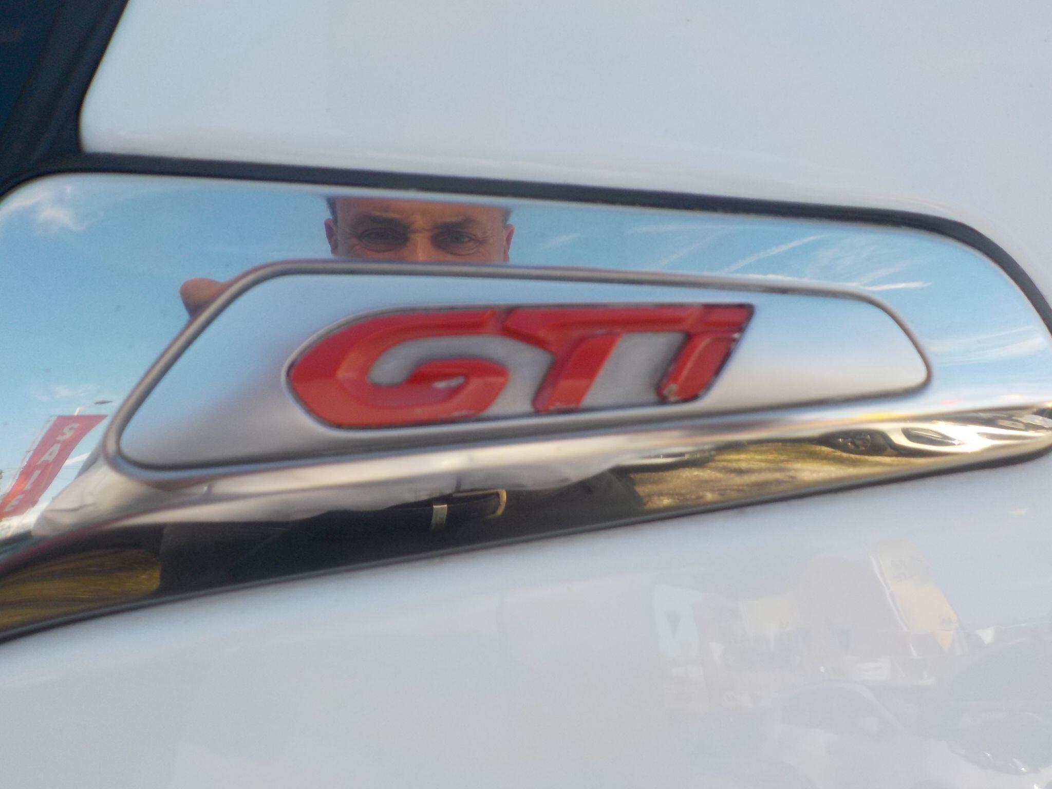 Peugeot 208 1.6 THP GTi Euro 5 3dr