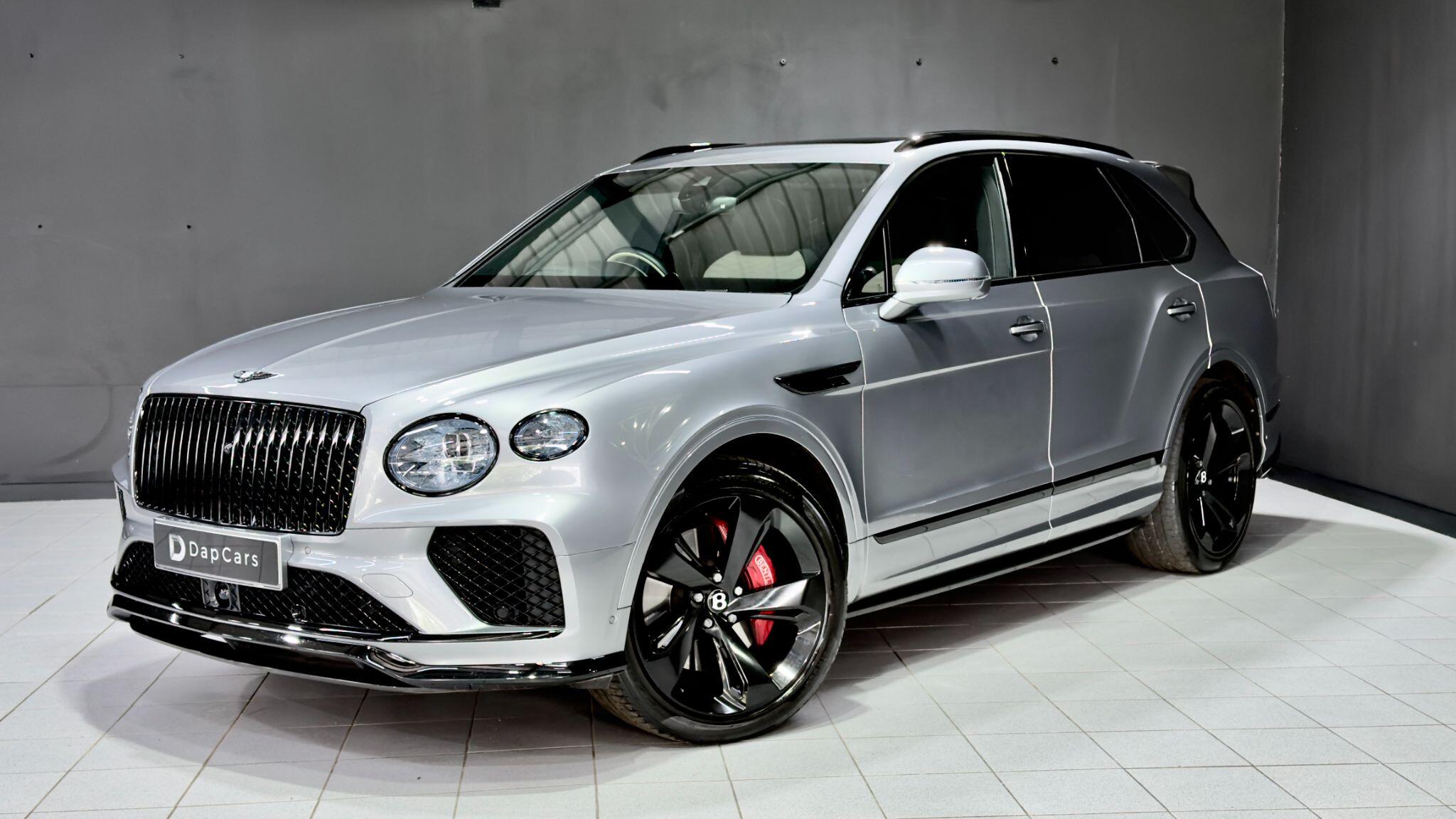 Bentley Bentayga view 14