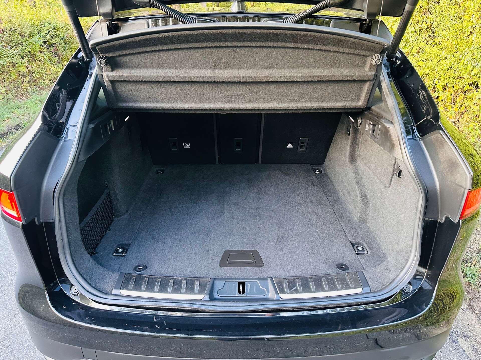 Jaguar F-Pace view 42