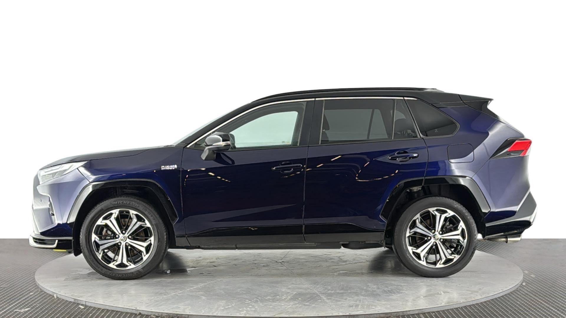 Toyota RAV4 view 7