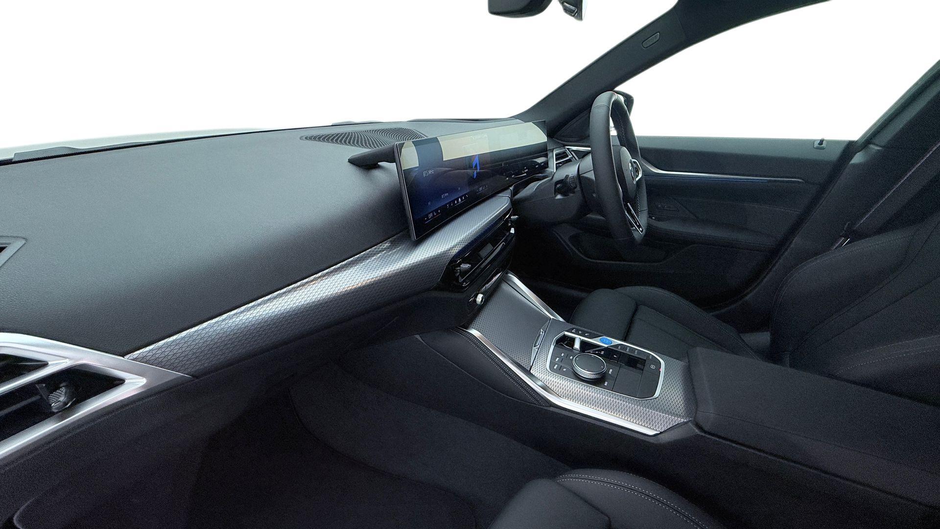 BMW I4 view 7