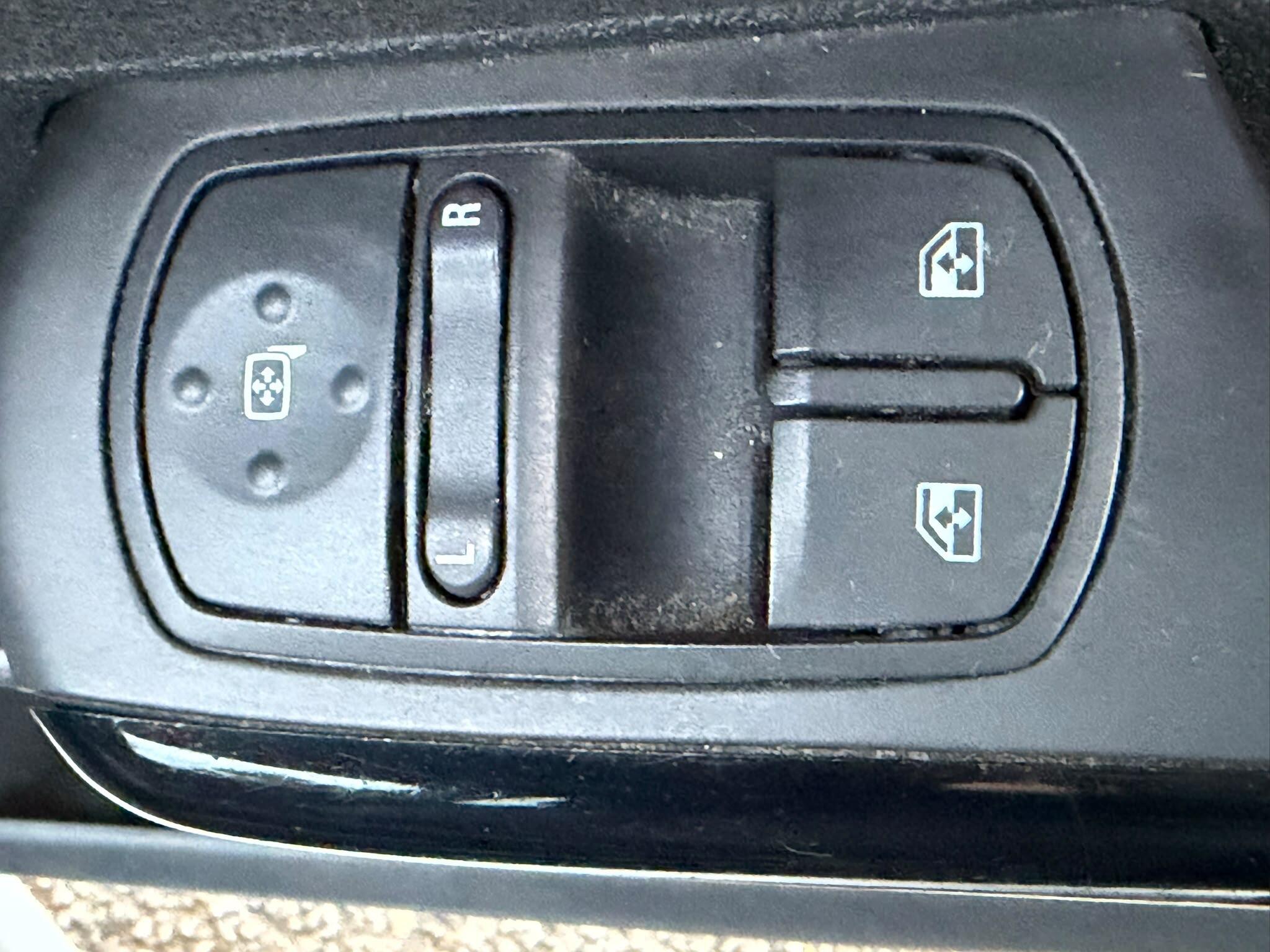 Vauxhall Corsa view 15