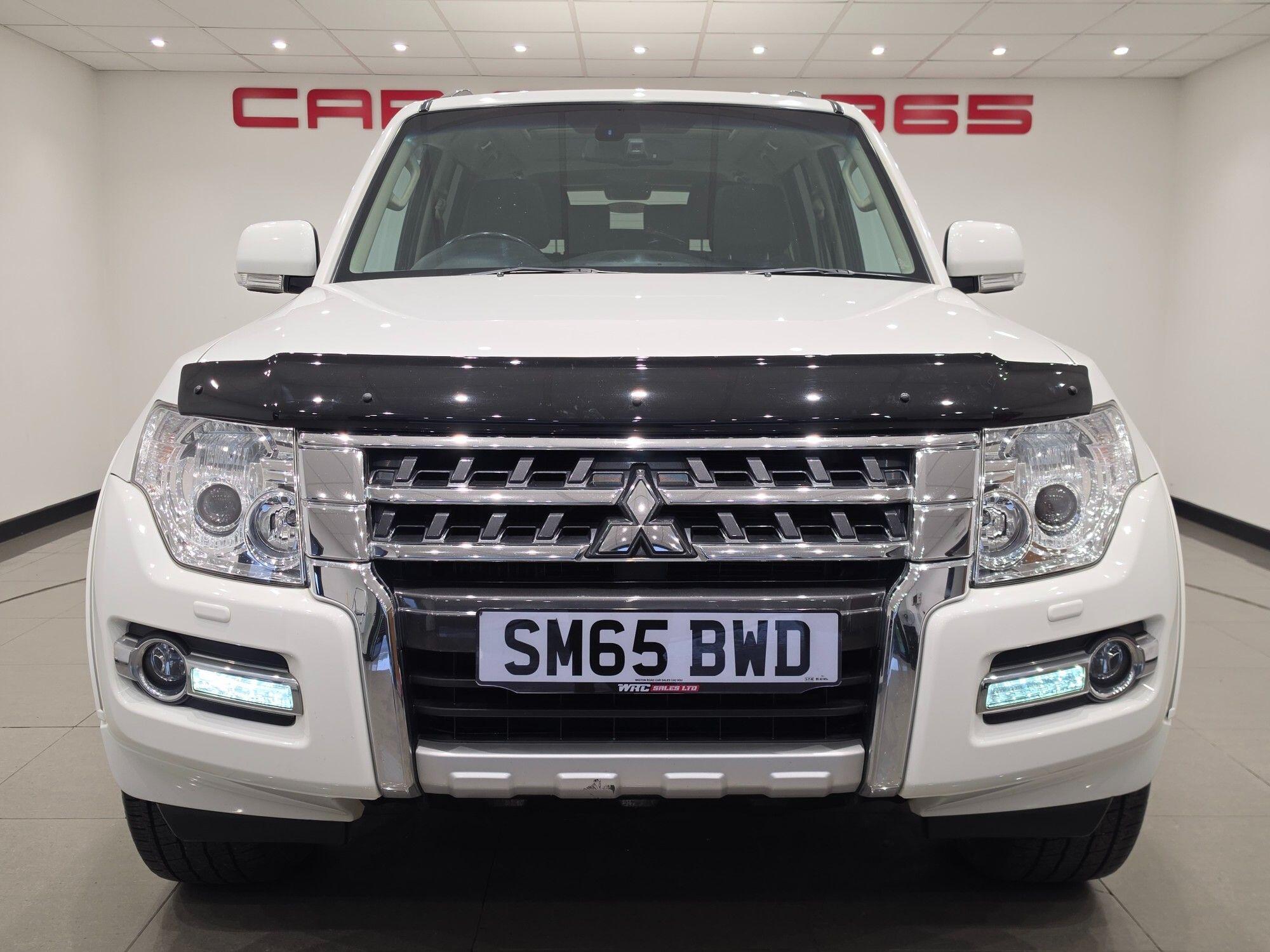 Mitsubishi Shogun view 11