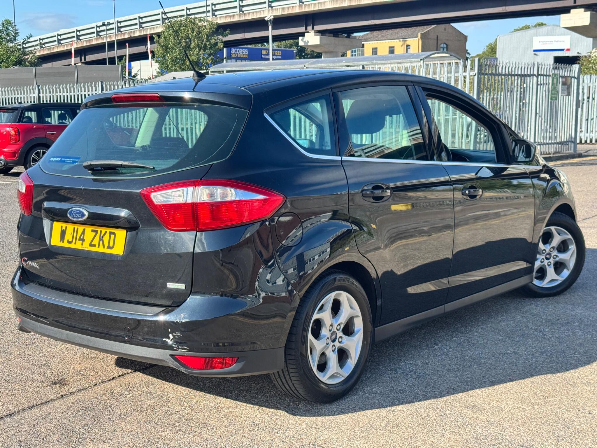 Ford C-Max view 20