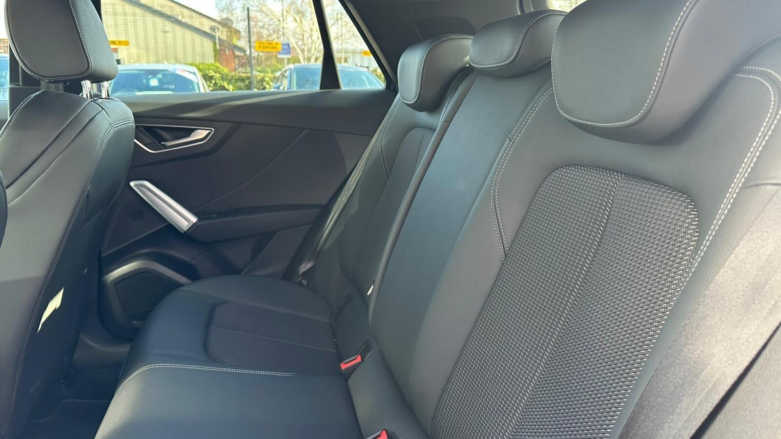 Audi Q2 view 21