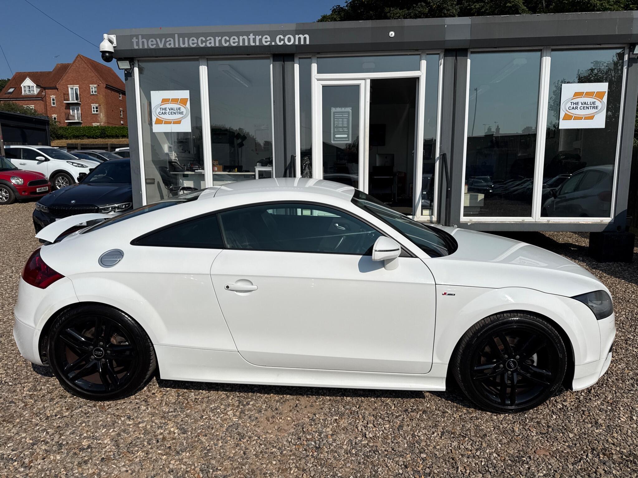 Audi TT view 2