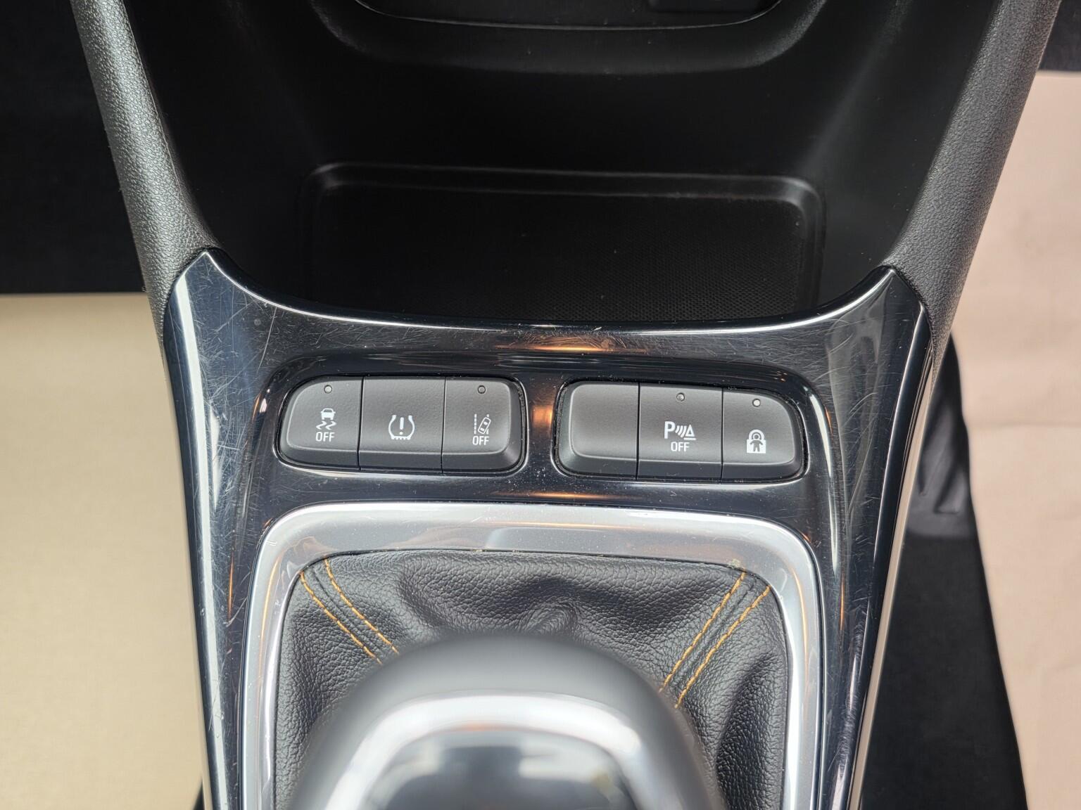 Vauxhall Crossland X view 23