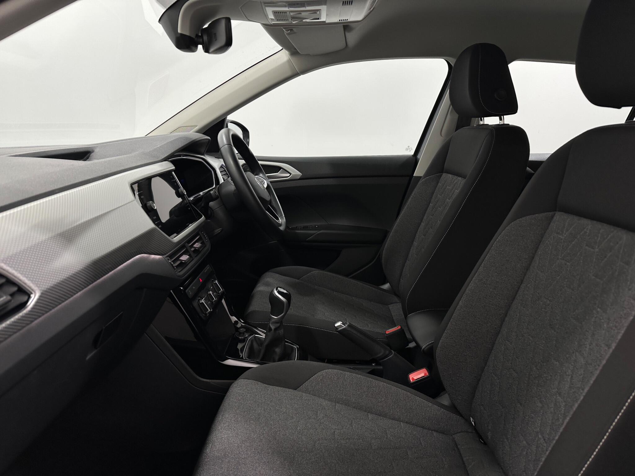 Volkswagen T-Cross view 34