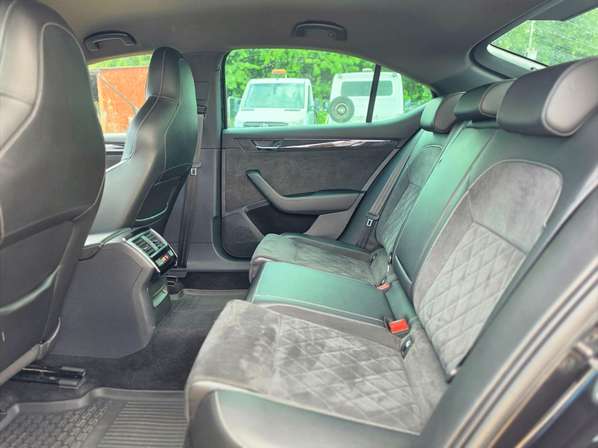Skoda Superb view 10