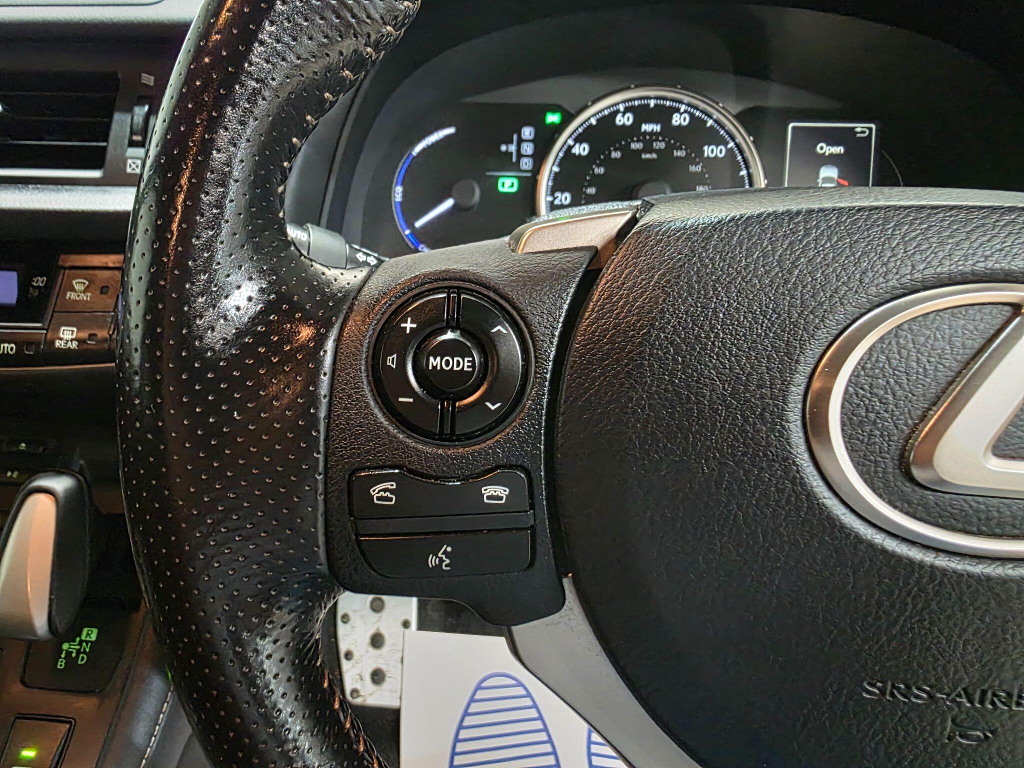Lexus CT view 15