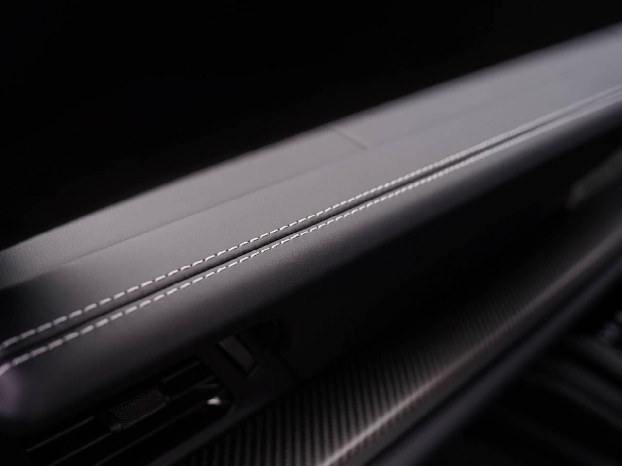 Porsche 911 view 45