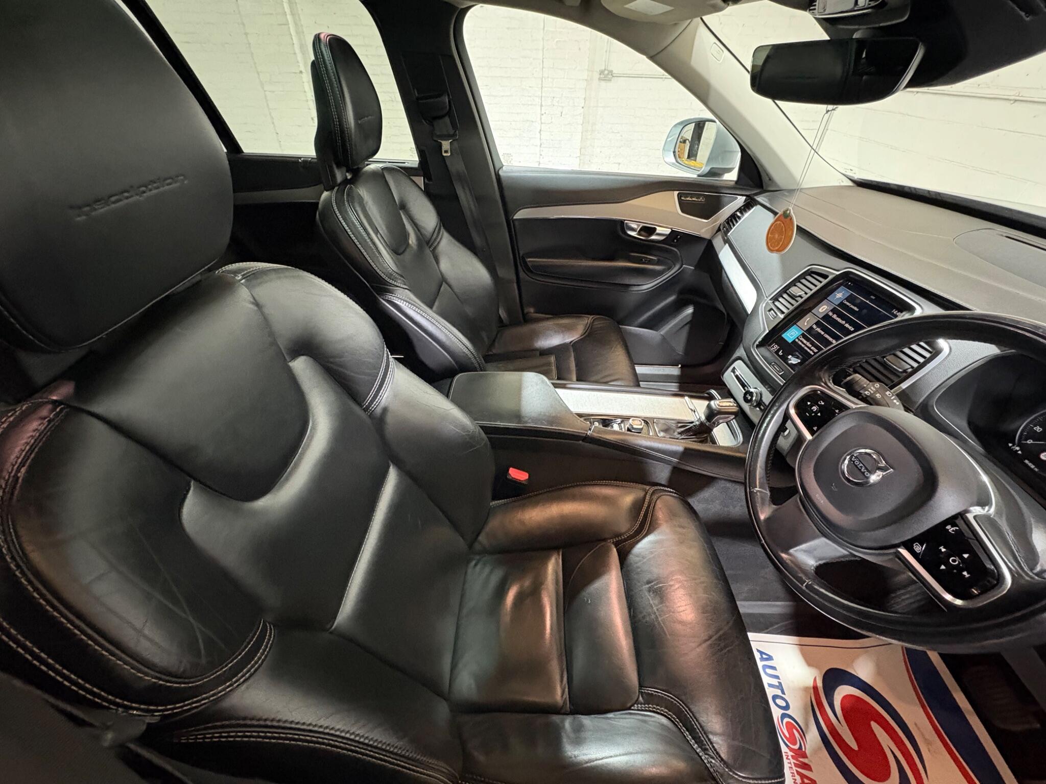 Volvo XC90 view 34