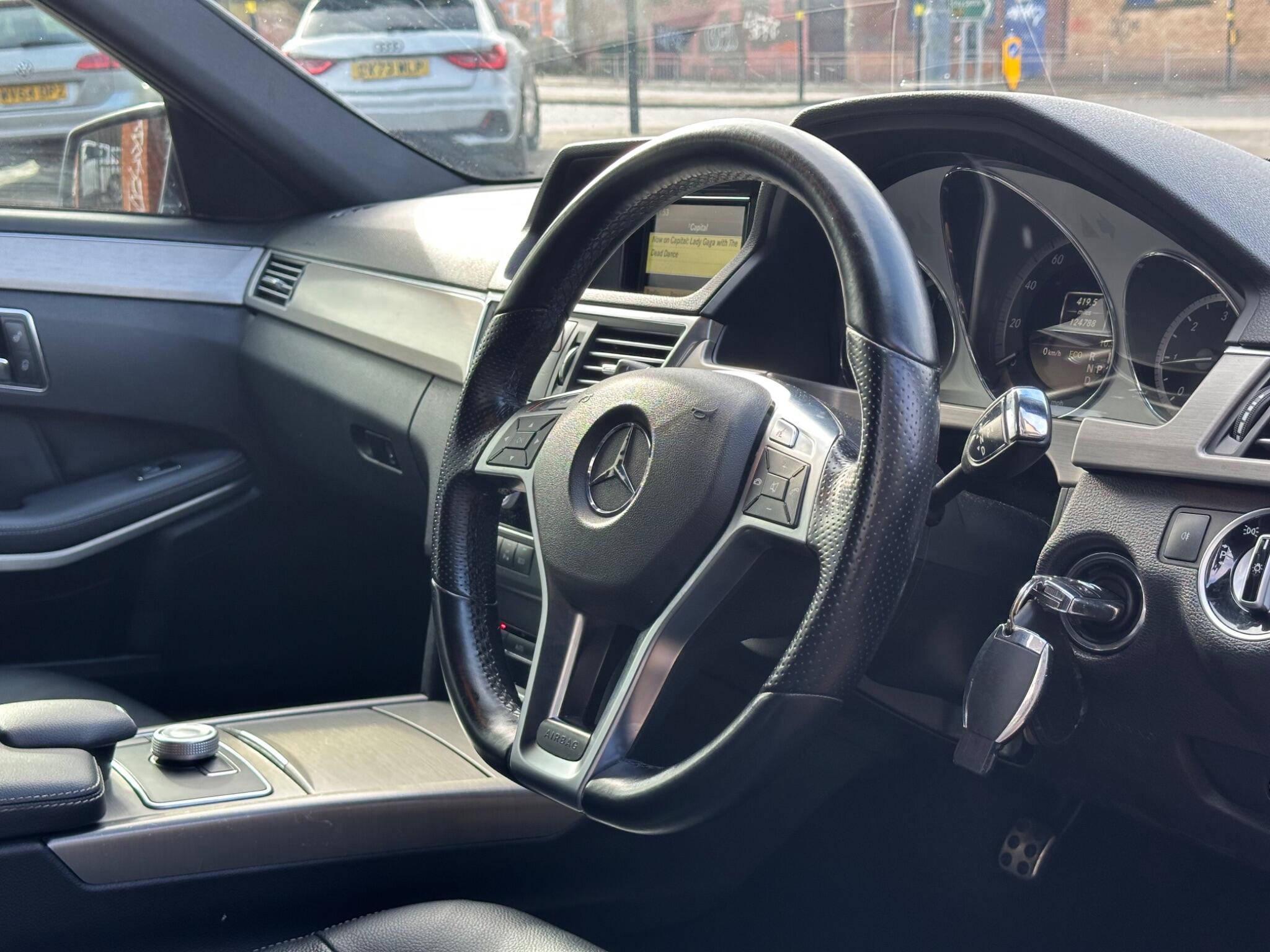 Mercedes-Benz E-Class view 23