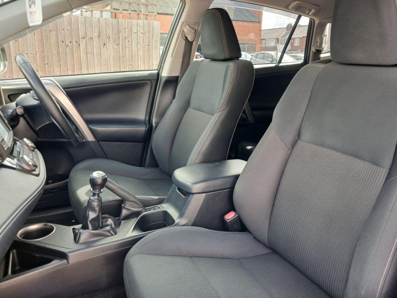 Toyota RAV4 view 50