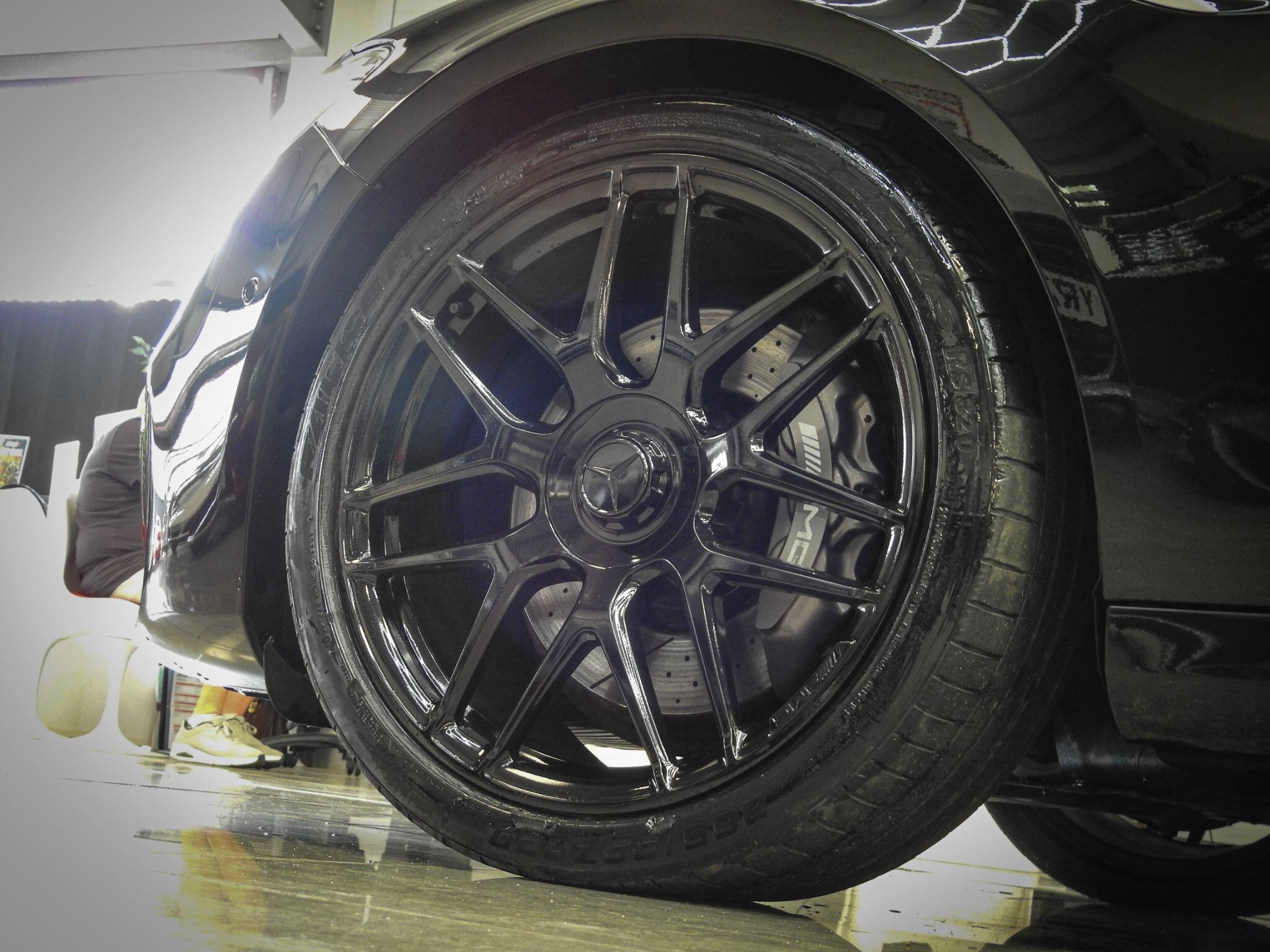 Mercedes-Benz E-Class view 22