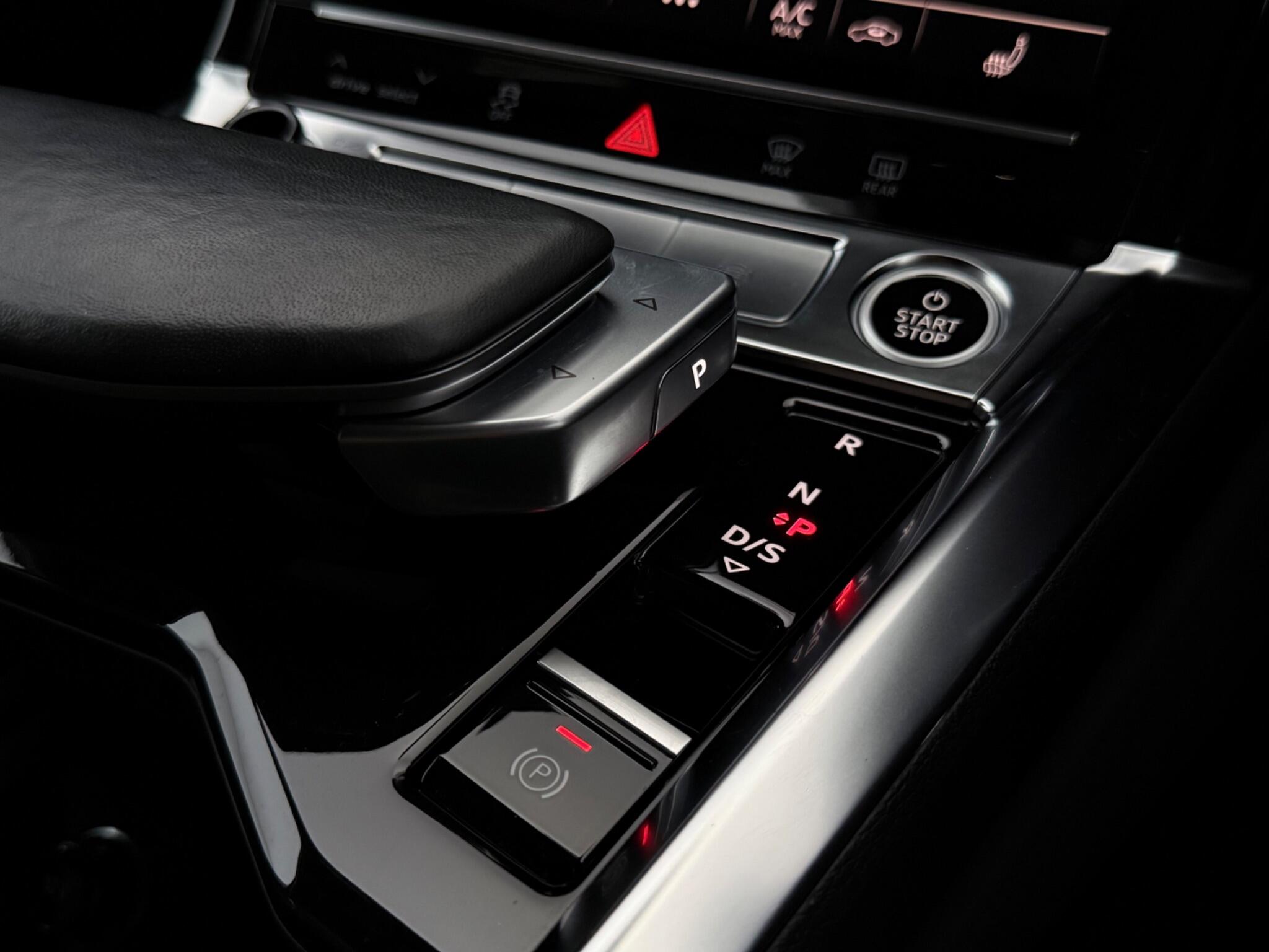 Audi E-Tron view 27
