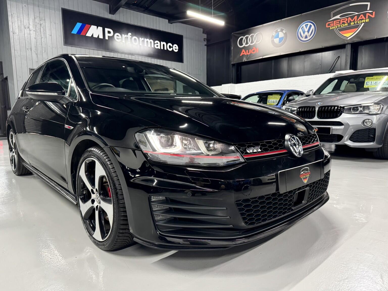 Volkswagen Golf view 23