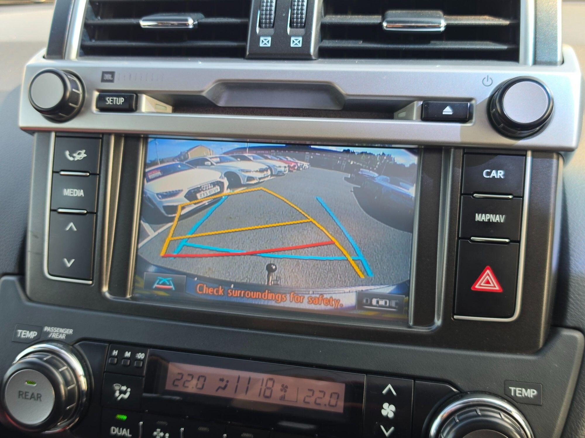 Toyota Land Cruiser view 117