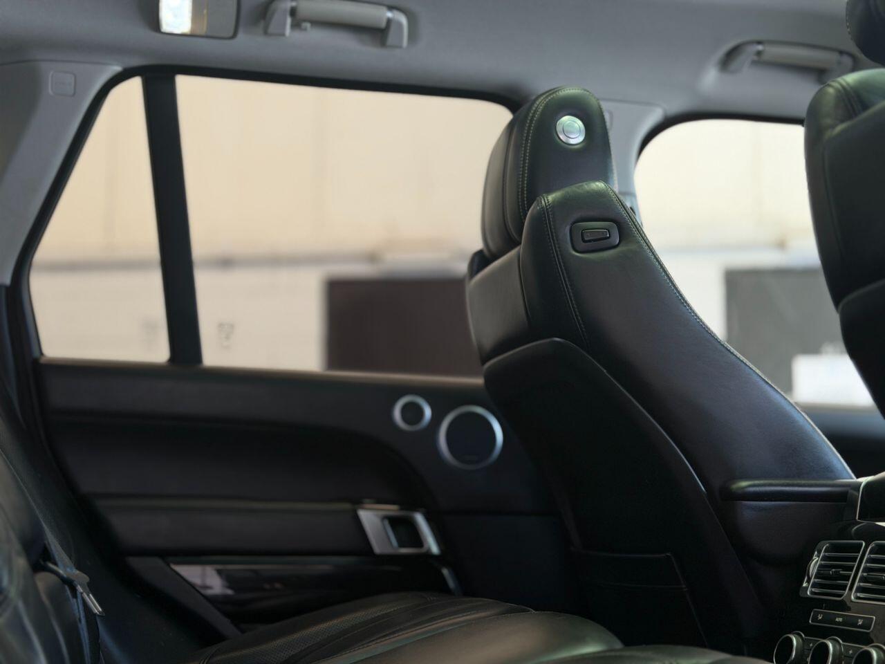Land Rover Range Rover view 29