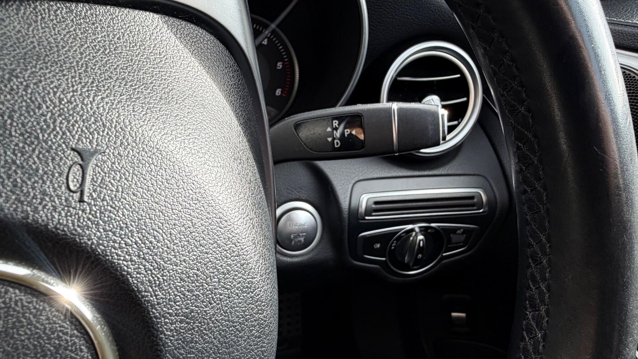 Mercedes-Benz C-Class view 42