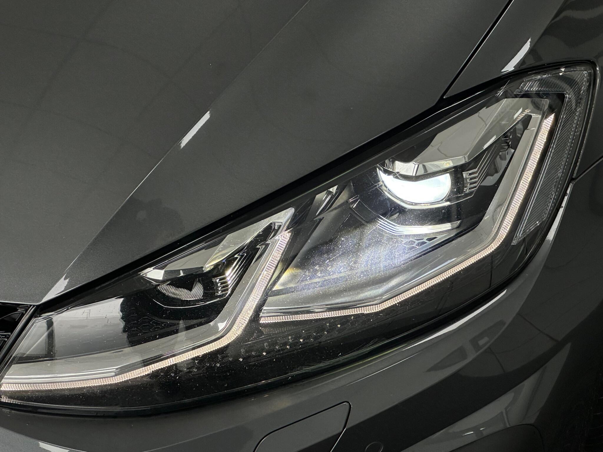 Volkswagen Golf view 43