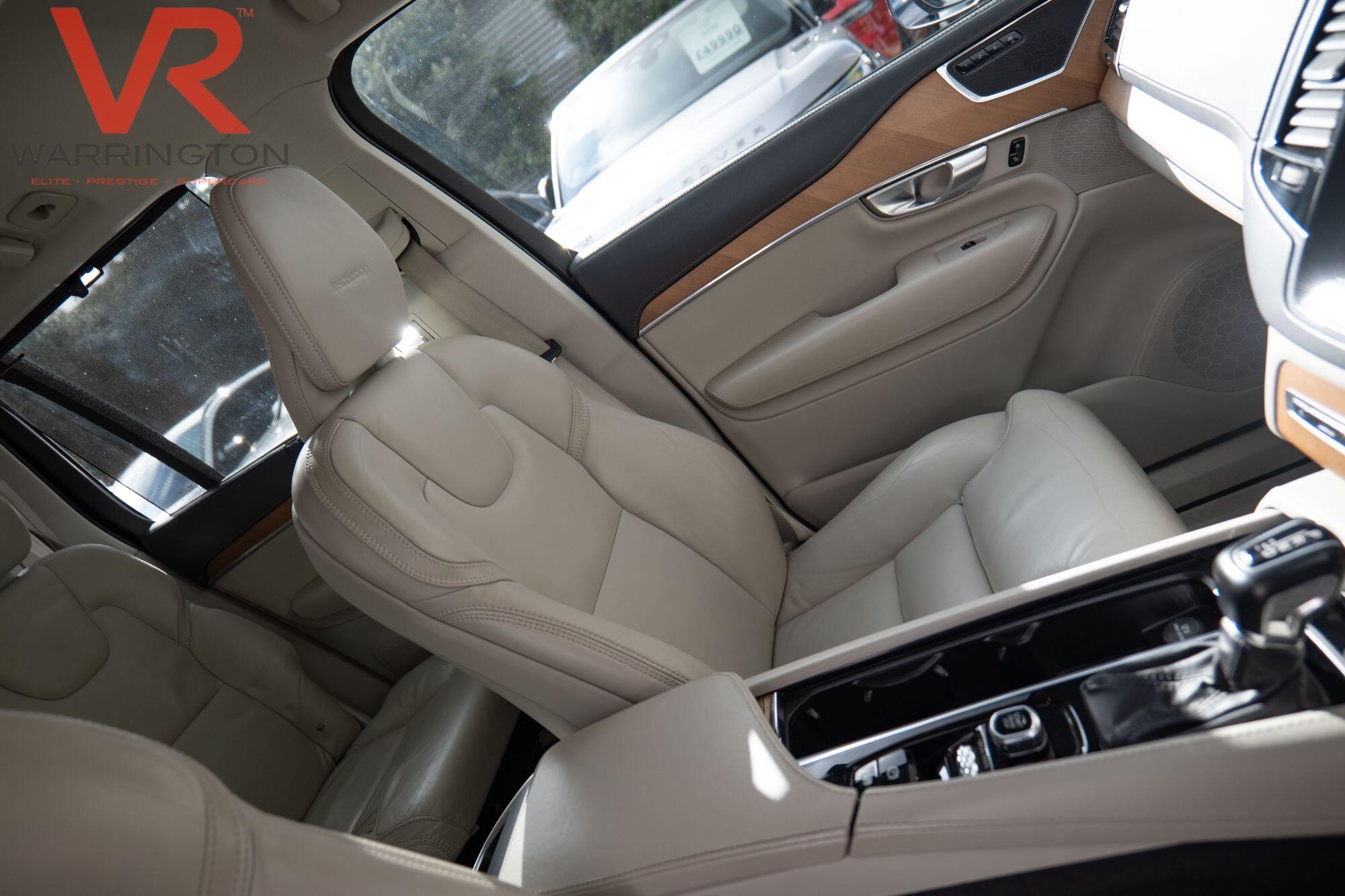 Volvo XC90 view 4
