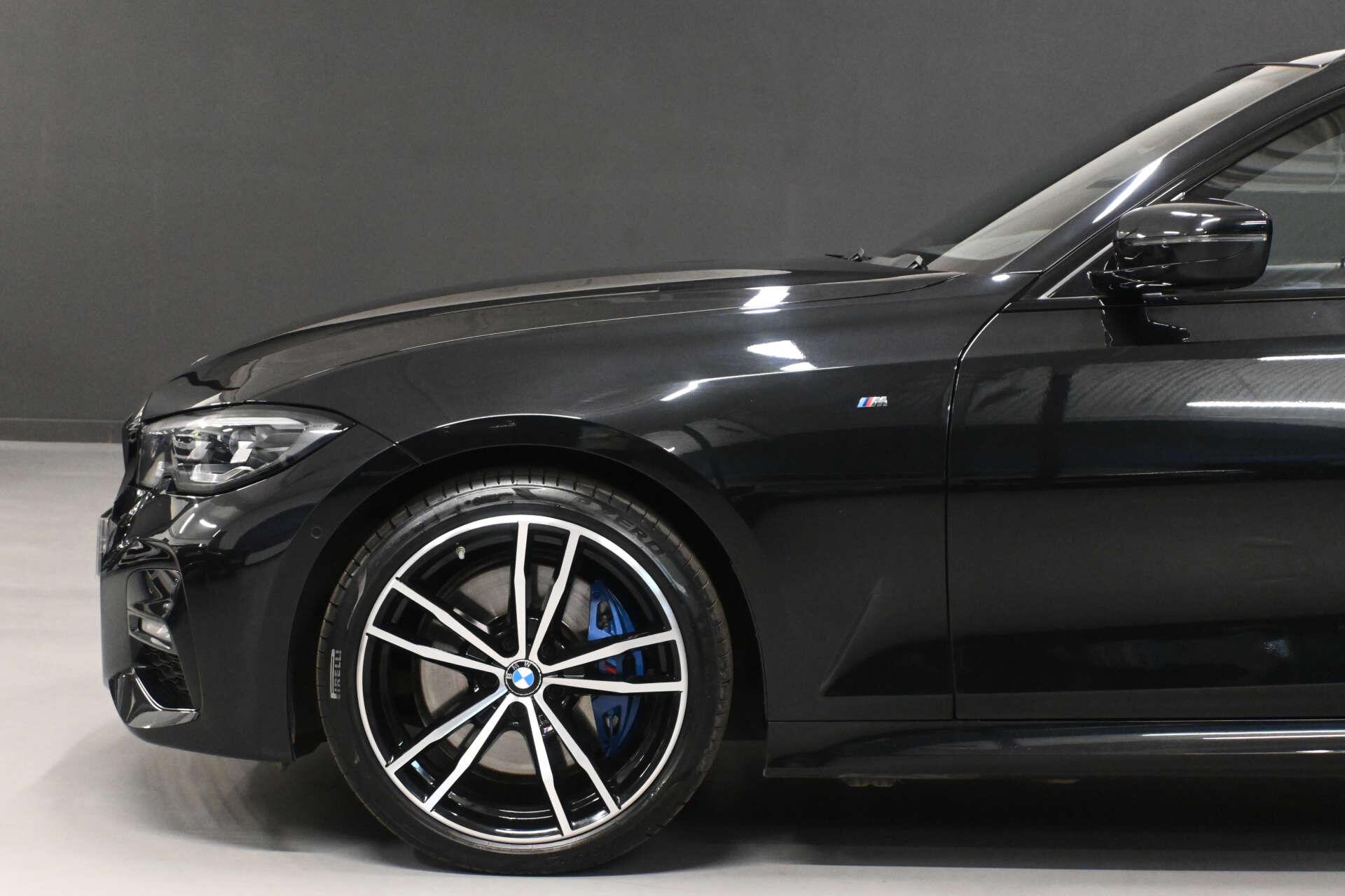 BMW 3 Series view 28