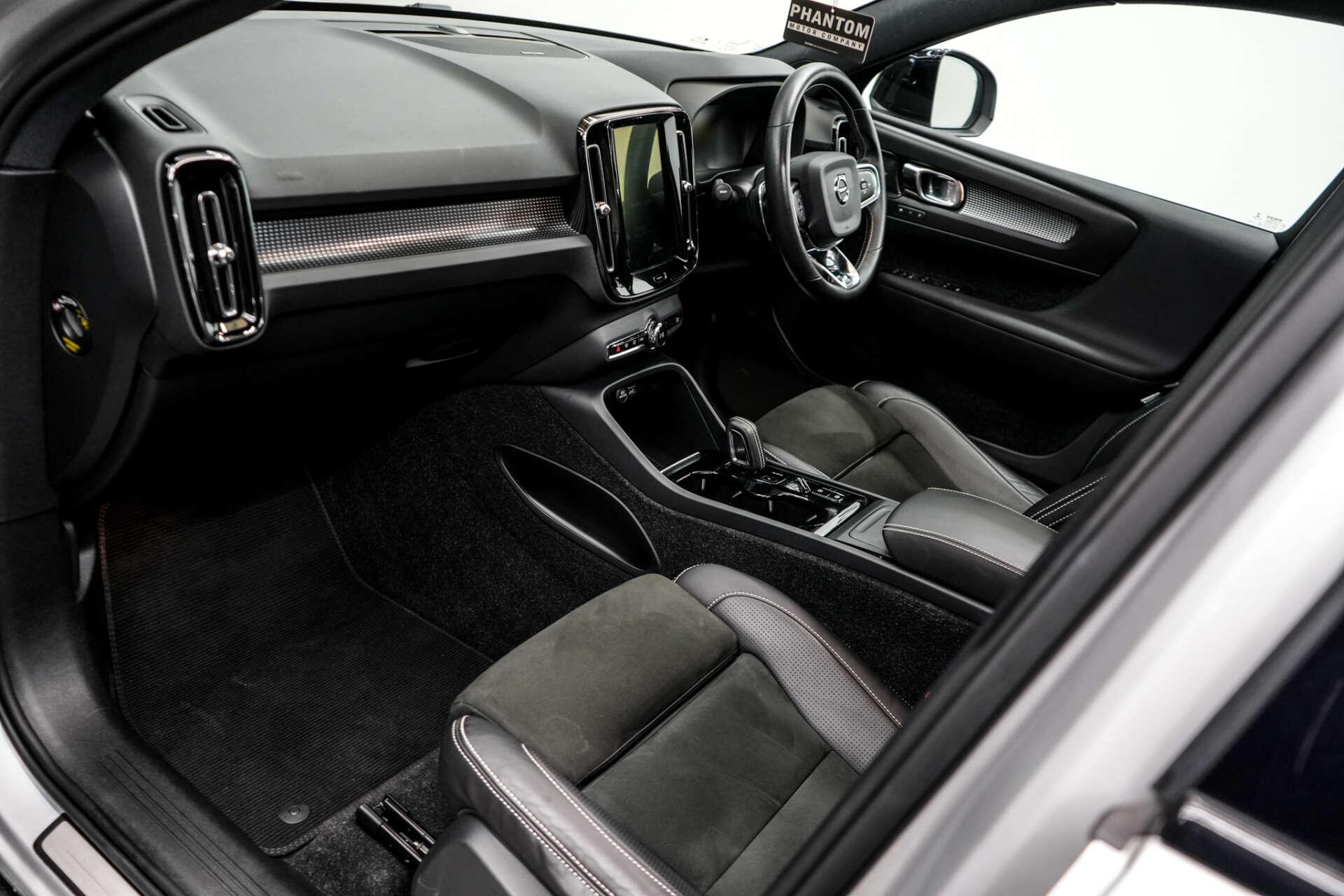 Volvo XC40 view 25